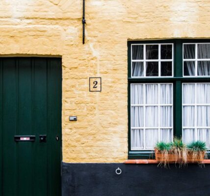 Why Community Workshops Need Beginner-Friendly Language