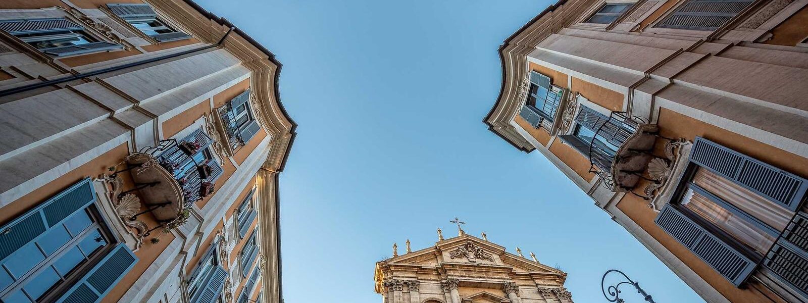 Why Global Cities Need Neighborhood-Level Tourism Strategies